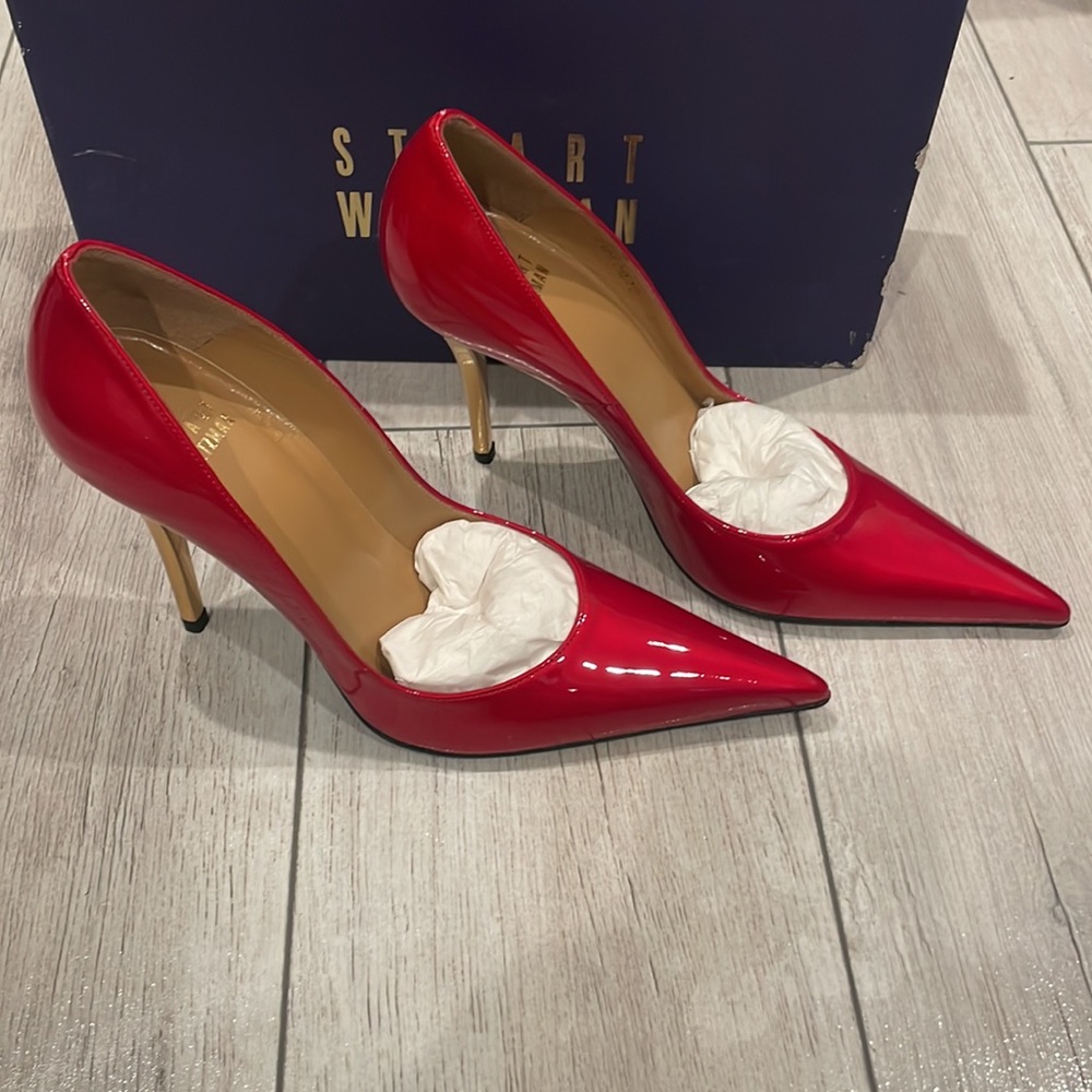 NEW Stuart Weitzman Fever Red Quasar in original box Size 6